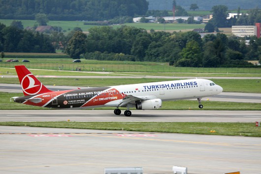 TURKISH AIRLINES A321 TC-JRO