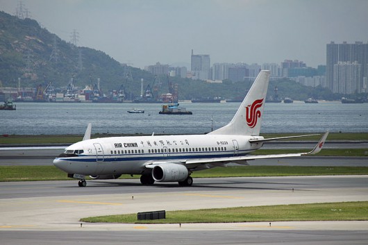 Air China B737-700 B-5228