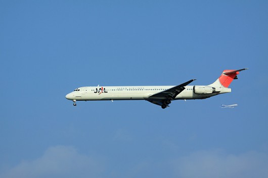 JAL MD90