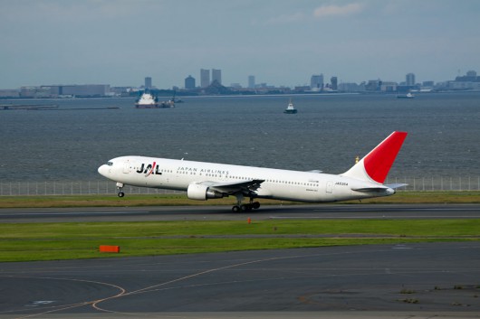 JL/JAL/日本航空 B767-300 JA8364 