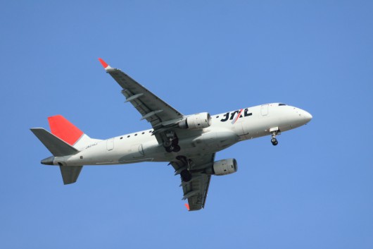 JL/JAL/日本航空 EMB175 JA214J