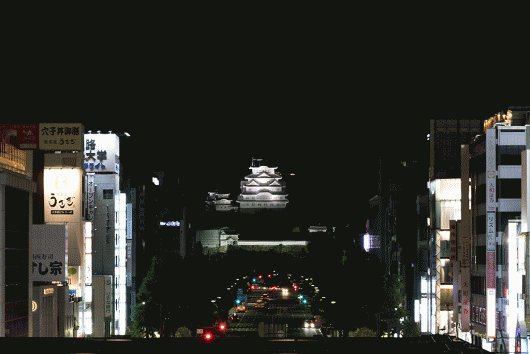 新幹線ホームから姫路城を眺めることに