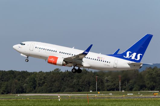 SK/SAS/スカンジナビア航空  B737-700 LN-RRA