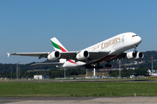 EK/UAE/エミレーツ航空  A380 A6-EOV