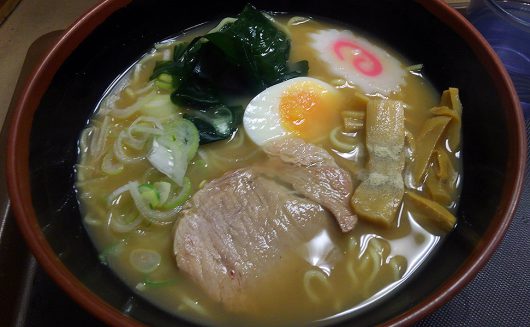 富士そばの「煮干しラーメン」450円