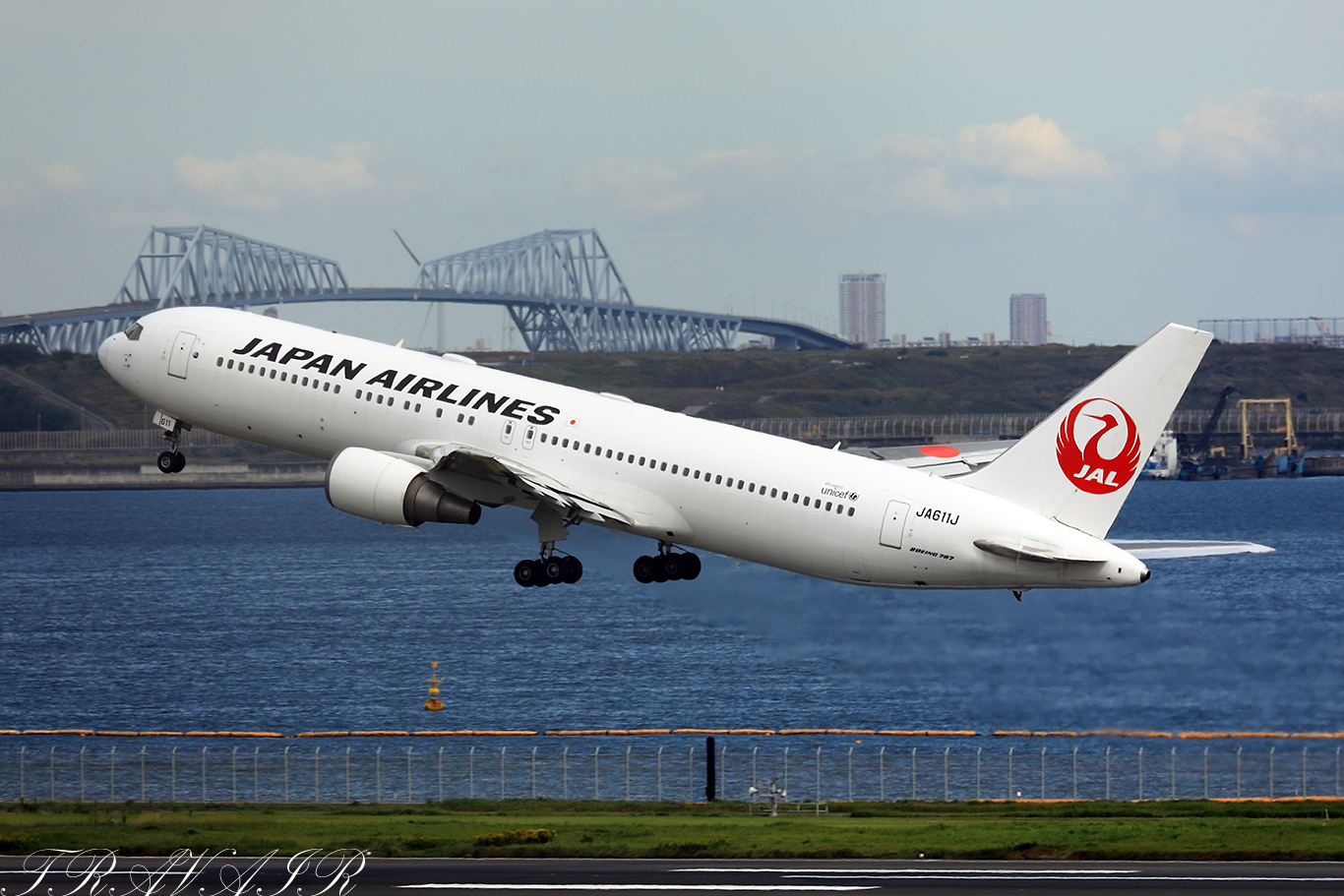 JL/JAL/日本航空 JL553 B767-300ER JA611J