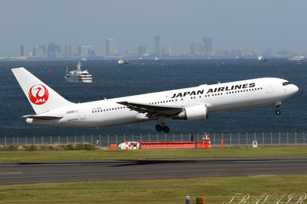 JL/JAL/日本航空 JL587 B767-300ER JA657J