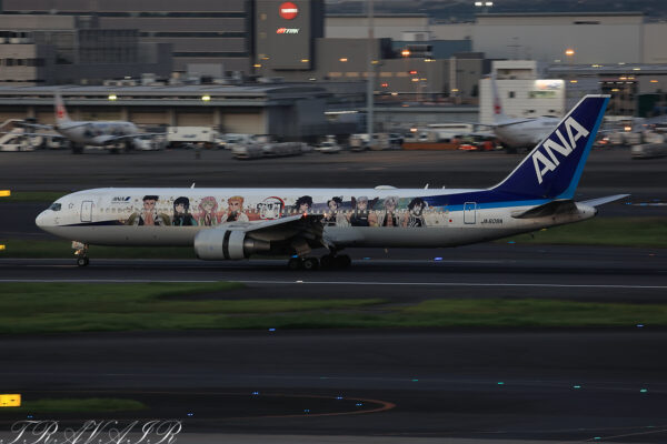 NH/ANA/全日空 NH470 B767-300ER JA608A