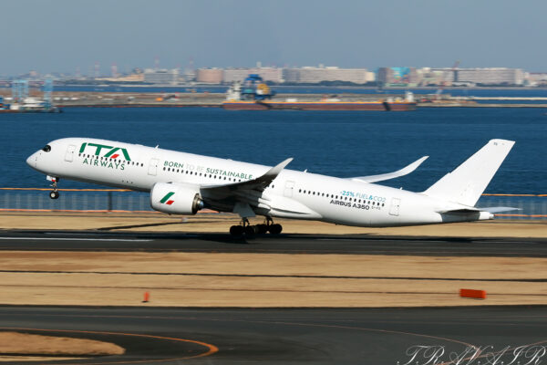 AZ/ITY/ITAエアウェイズ AZ793 A350-900 EI-IFD