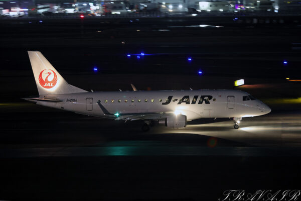 JL/JAL/日本航空  ERJ170 JA215J