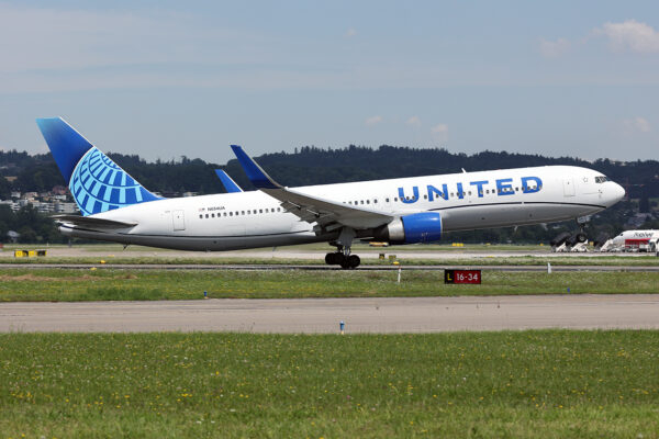 UA/UAL/ユナイテッド航空 UA53 B767-300ER N654UA
