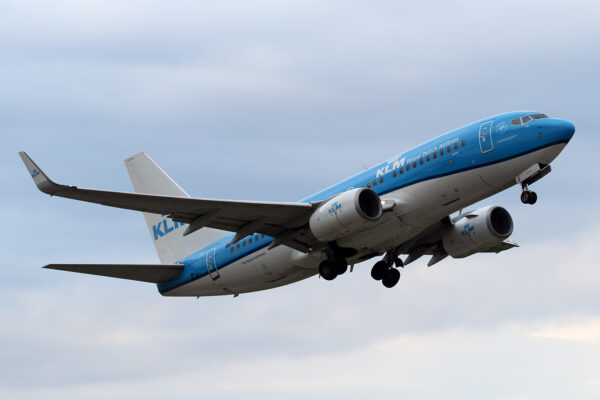 KL/KLM/KLMオランダ航空 KL1916 B737-700 PH-BGH