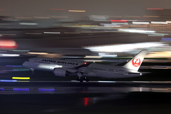 2024.8.31 19:40撮影 JL/JAL/日本航空 B787-8