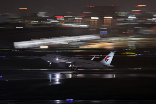 2024.8.31 20:27撮影 MU/CES/中国東方航空 A320