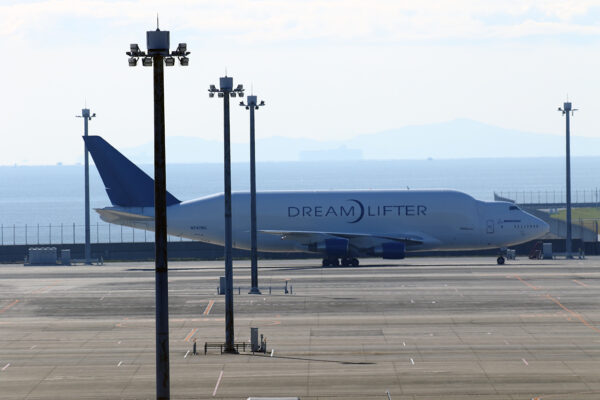 N747BC　Dreamlifter