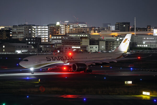 JX/SJX/Starlux  A330-900 B-58303
