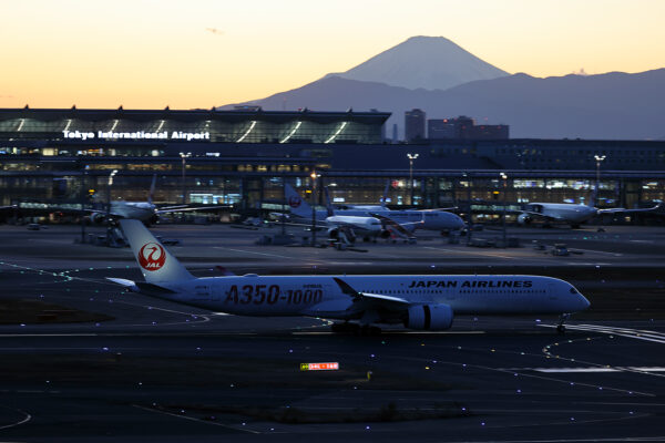 JL/JAL/日本航空 JL5 A350-1000 JA01WJ