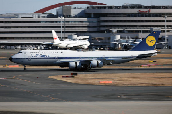 LH/DLH/ルフトハンザ・ドイツ航空  B747-8 D-ABYT