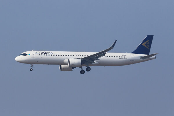 KC/KZR/エア・アスタナ KC909 A321 EI-KGE