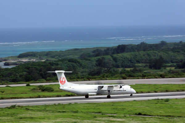 NU/RAC/琉球エアーコミューター NU834 DHC-8Combi JA85RC