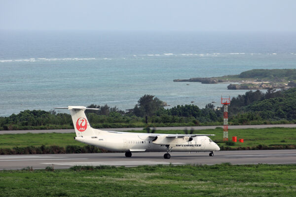 NU/RAC/琉球エアーコミューター NU746 Dash-8 Combi JA81RC