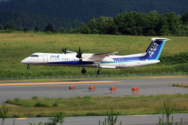 NH/ANA/全日空 NH1853 DHC-8-400 JA842A