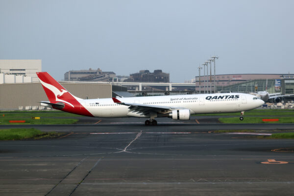 QF/QFA/カンタス航空 QF25 A330-300 VH-QPC