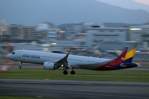 OZ/AAR/アシアナ航空 OZ136 A321 HL8584