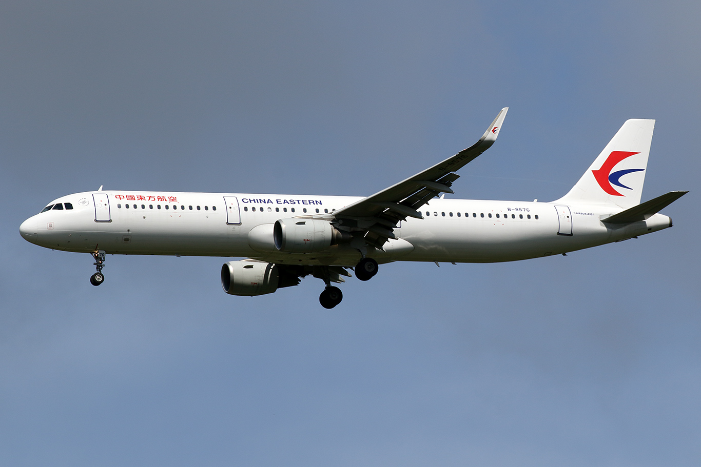 MU/CES/中国東方航空 MU7291 A321 B-8576
