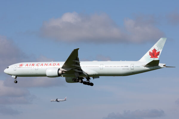 AC/ACA/エアカナダ AC5 B777-300ER C-FAKU