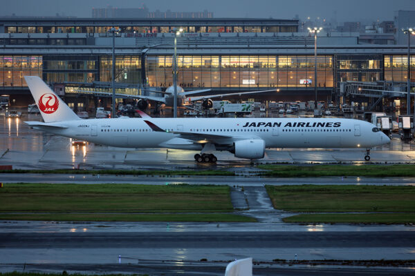 JL/JAL/日本航空 JL46 A350-1000 JA02WJ
