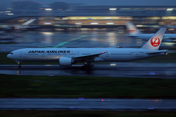 JL/JAL/日本航空 JL89 777-300ER JA738J
