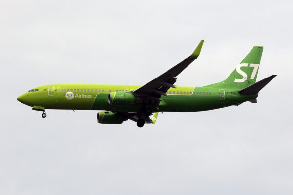 S7/SBI/S7航空 B737-800 RA-73359