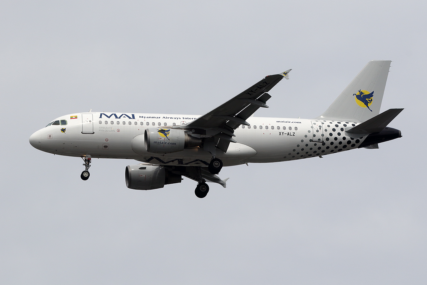 8M/MMA/ミャンマー国際航空 A319 XY-ALZ