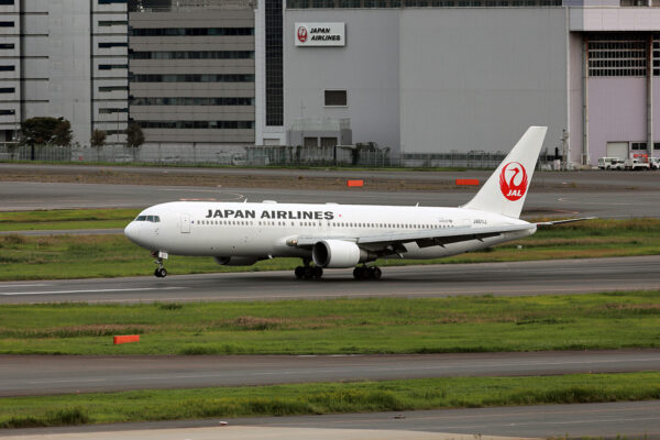 JL/JAL/日本航空 JL626 B767-300ER JA611J