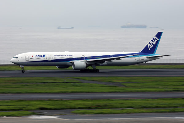 NH/ANA/全日空 NH65 B777-300 JA752A
