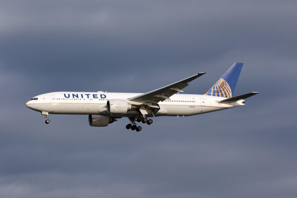 UA/UAL/ユナイテッド航空  B777-200ER N78003