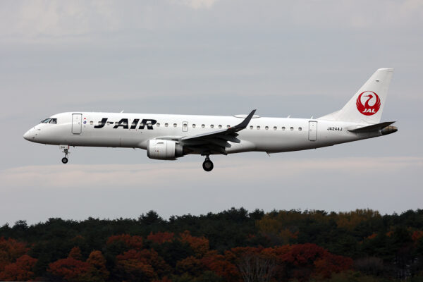 XM/JLJ/ジェイエア JL155 ERJ190 JA244J