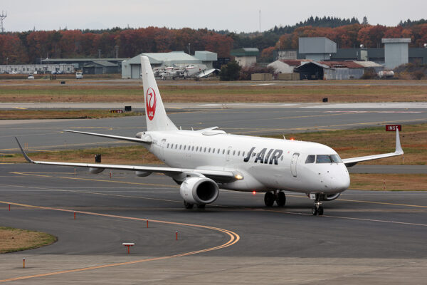 XM/JLJ/ジェイエア JL155 ERJ190 JA244J