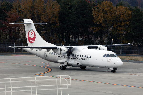 3X/JAC/日本エアコミューター JL2817 ATR42-600 JA04JC