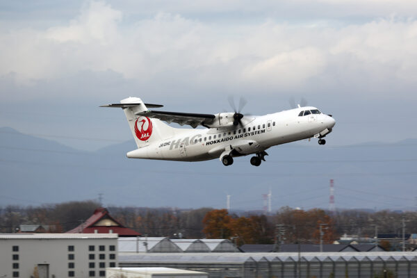 HAC/HAC/北海道エアシステム JL2865 ATR42-600 JA12HC