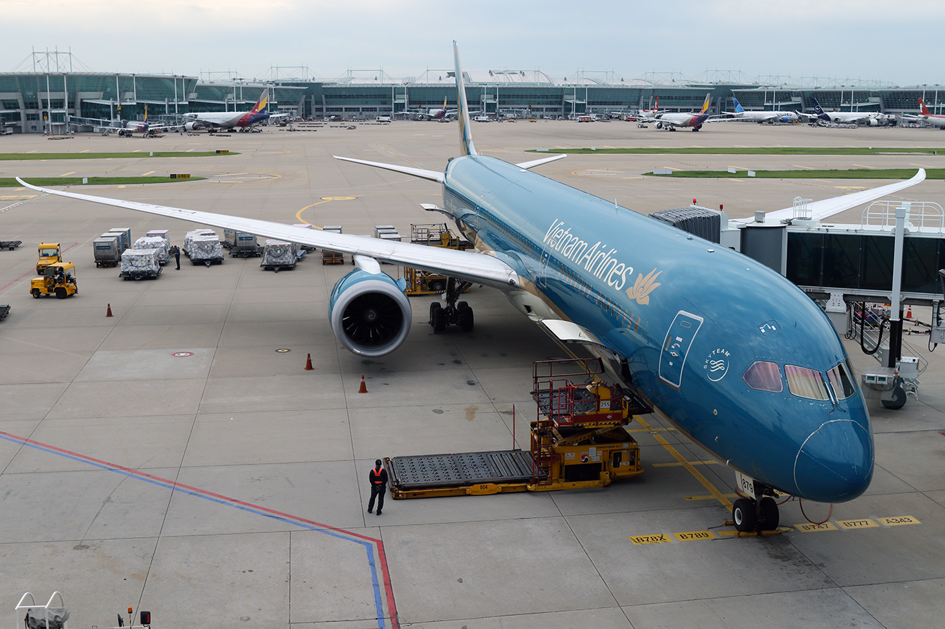 VN409 ICN/SGN VN-A879 B787-10